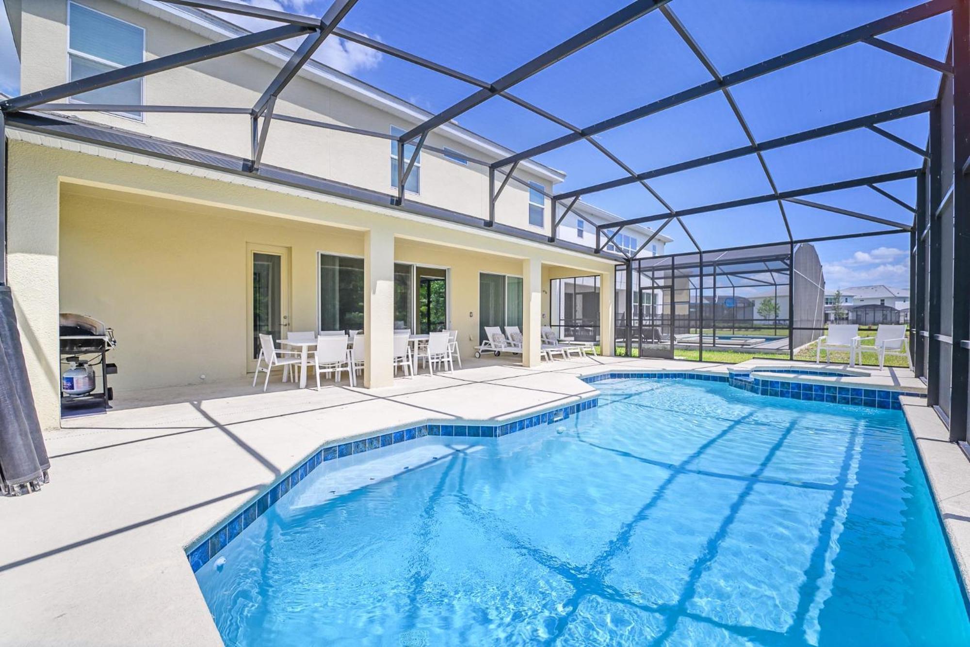 Stunning 9Br Home - Family Resort With Private Pool, Hot Tub, Games Room And Bbq! 基西米 外观 照片